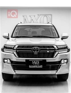 تۆیۆتا لاند کروزەر